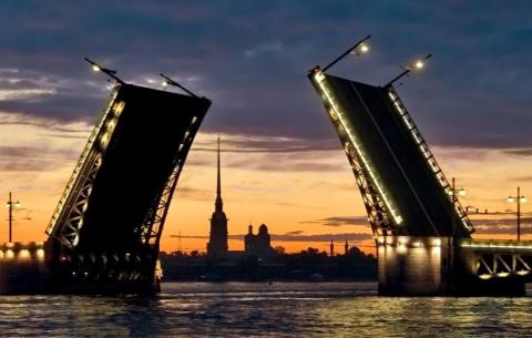 До Петербурга прибув п&#039;ятнадцятий літак з пораненими 