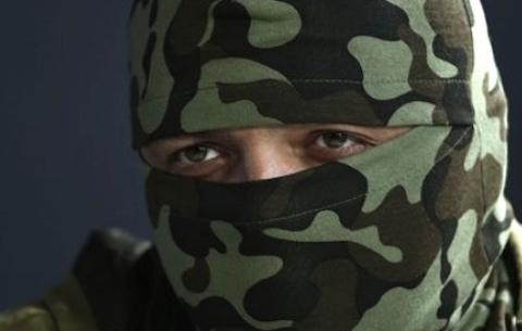 У мене побоювання, що влада готова дати бандитам на сході статус і гарантії для відділення Донбасу