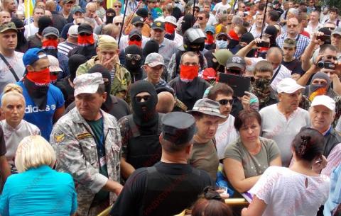 У Запоріжжі оголосили початок третього Майдану – люстраційного