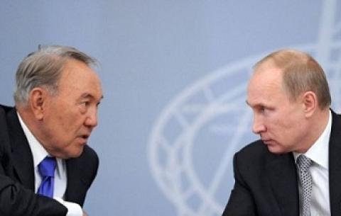 Назарбаєв погрожує Путіну виходом із Митного союзу