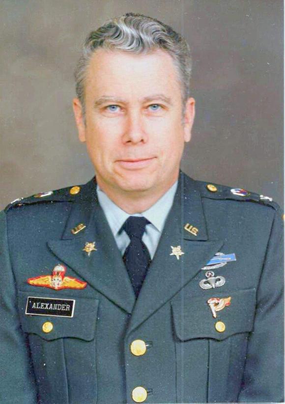 Полковник Джон Александер (John B. Alexander), 1937 р.н. Полковник Джон Александер (John B. Alexander), 1937 р.н.